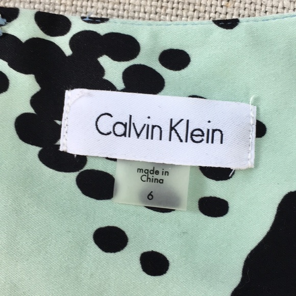Gorgeous Calvin Klein pleated floral fit and flair - Picture 4 of 6